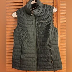 Columbia Women's Forest Green Quilted Vest